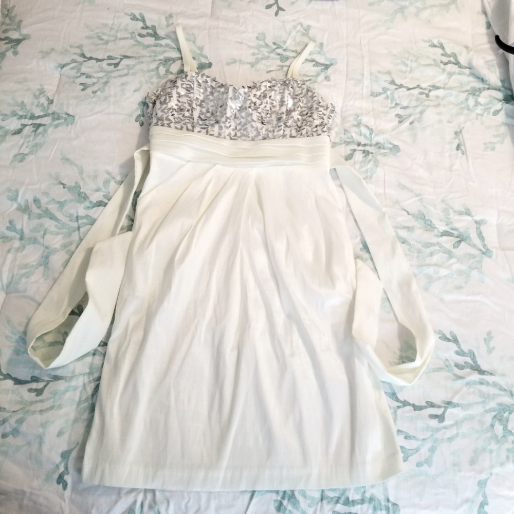 Homecoming dress sz 7 white